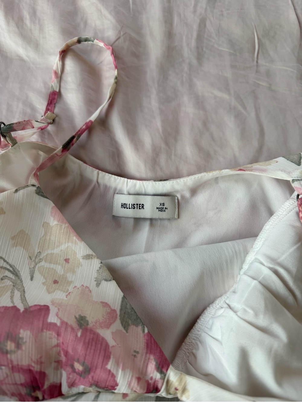 Hollister Pink Floral Dress - Picture 2 of 3